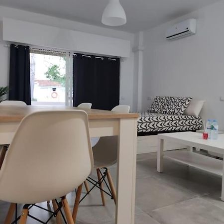 דירות טורמולינוס Apartamento Omega Ll מראה חיצוני תמונה
