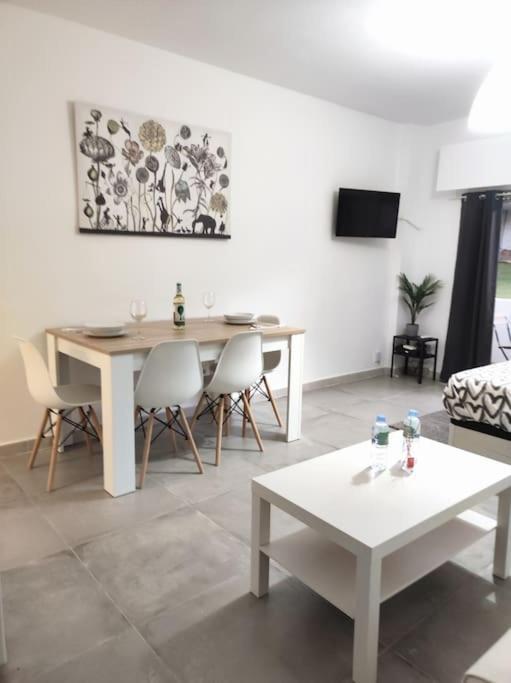 דירות טורמולינוס Apartamento Omega Ll מראה חיצוני תמונה
